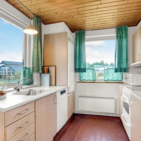 Vakantiehuis In With Sauna